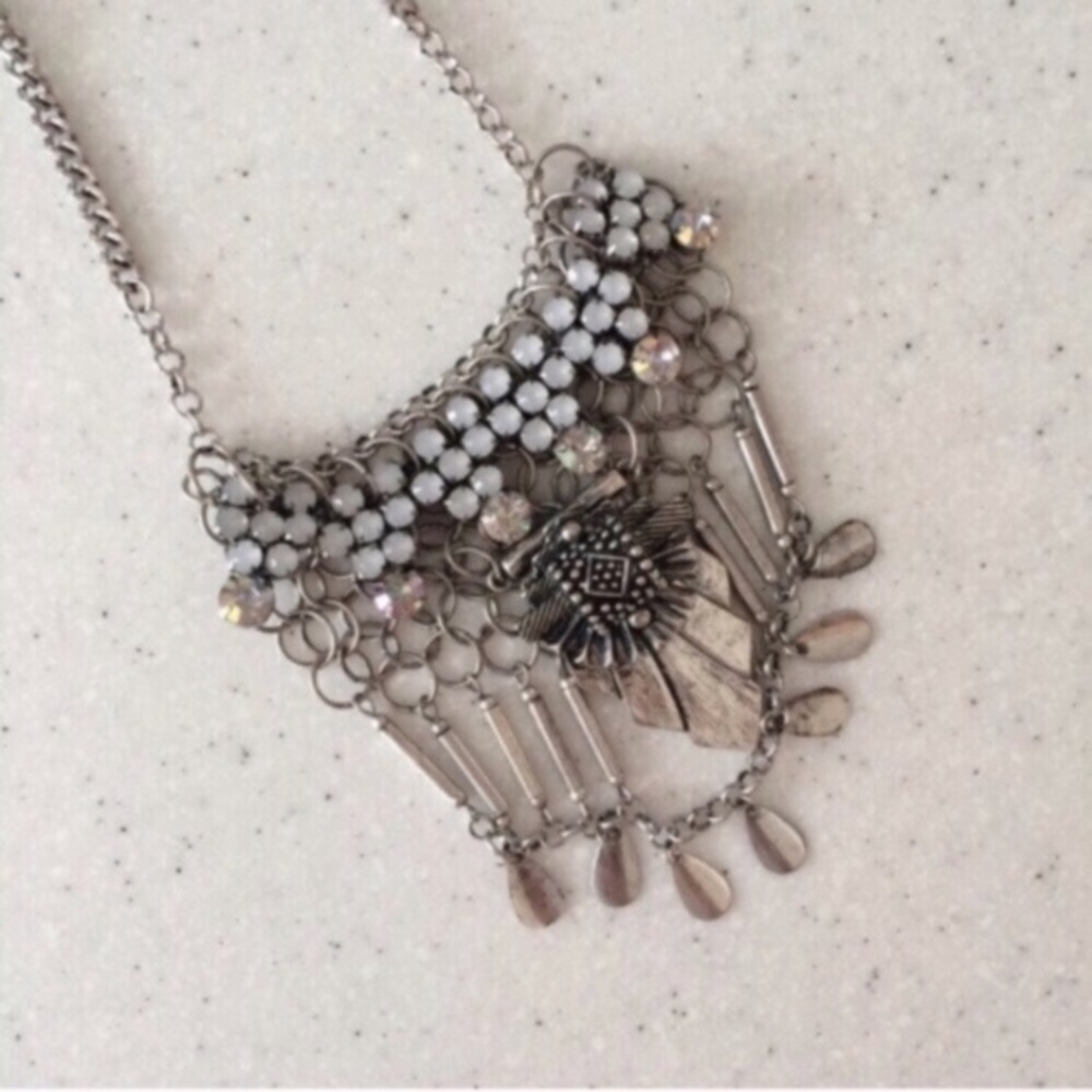 Nordstrom Silver Tone Opalescent Crystal Rhinestone Boho Statement Necklace EUC